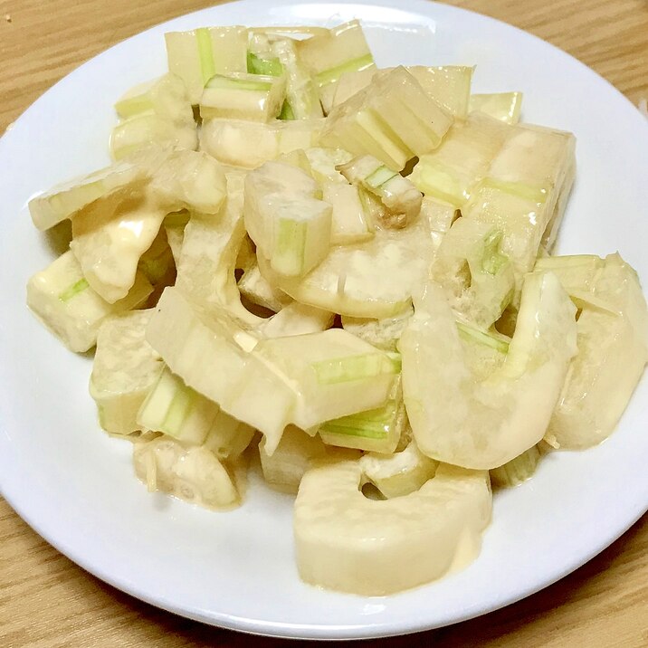 の 食べ 方 セロリ セロリの美味しい食べ方を解説！切り方や下ごしらえも重要